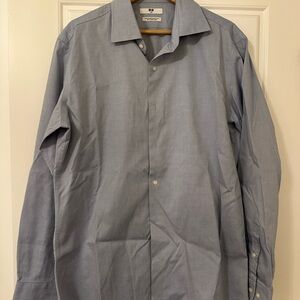 Uniqlo Men's Light Blue Dress Shirt - Spread Collar Long Sleeve